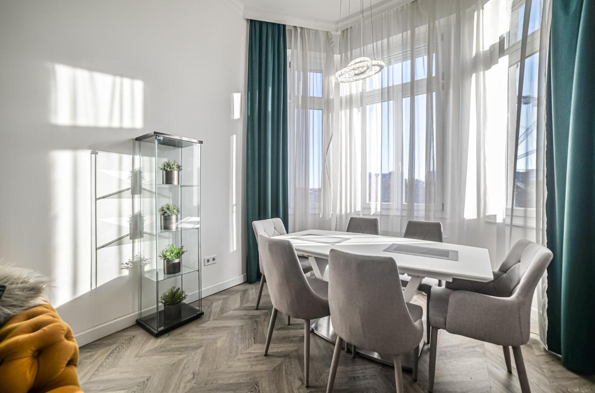Luxury Downtown Dreams Appartement Boedapest Buitenkant foto